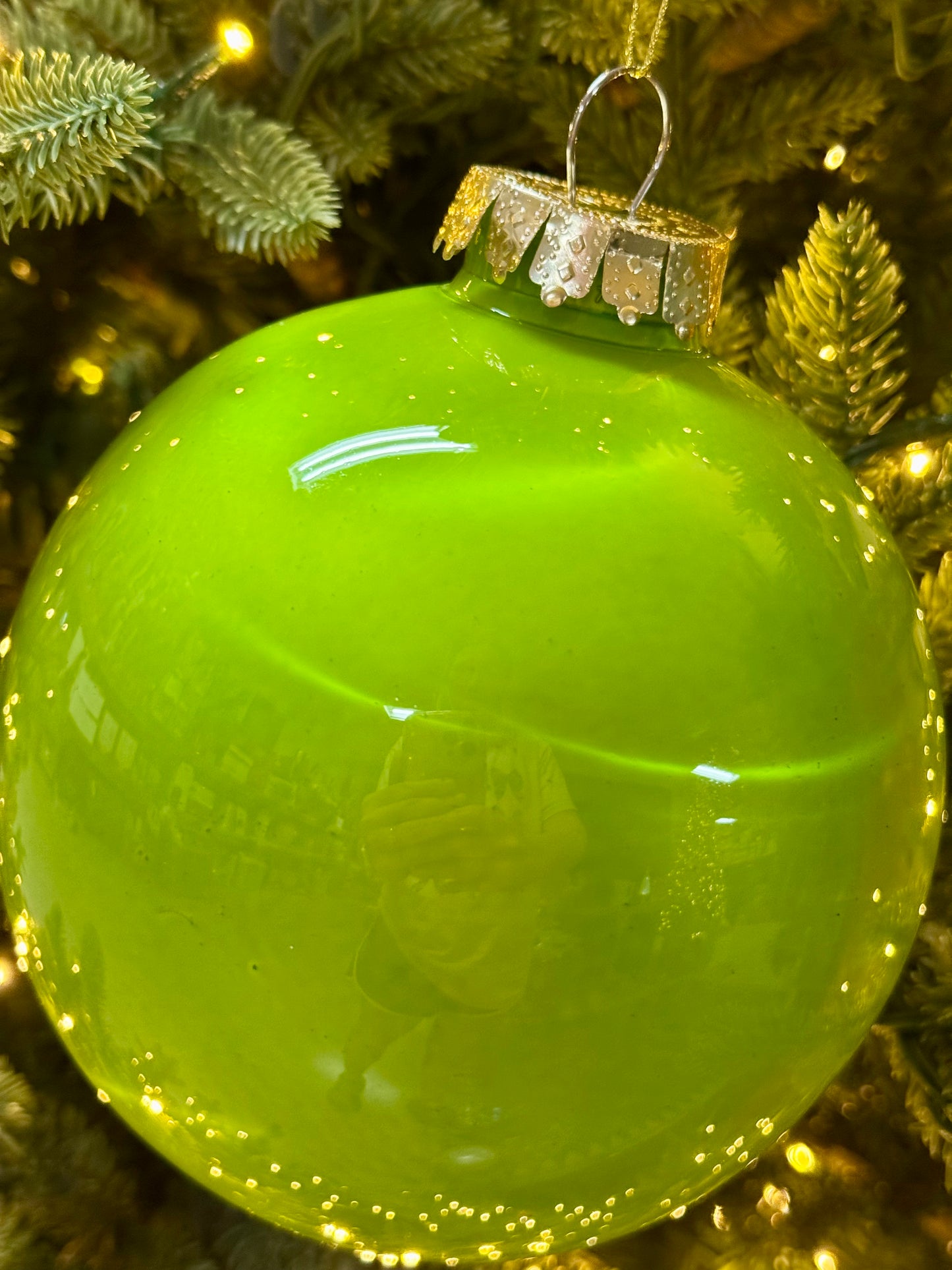 6 Inch Lime Green Lacquer Glass Look Ornament
