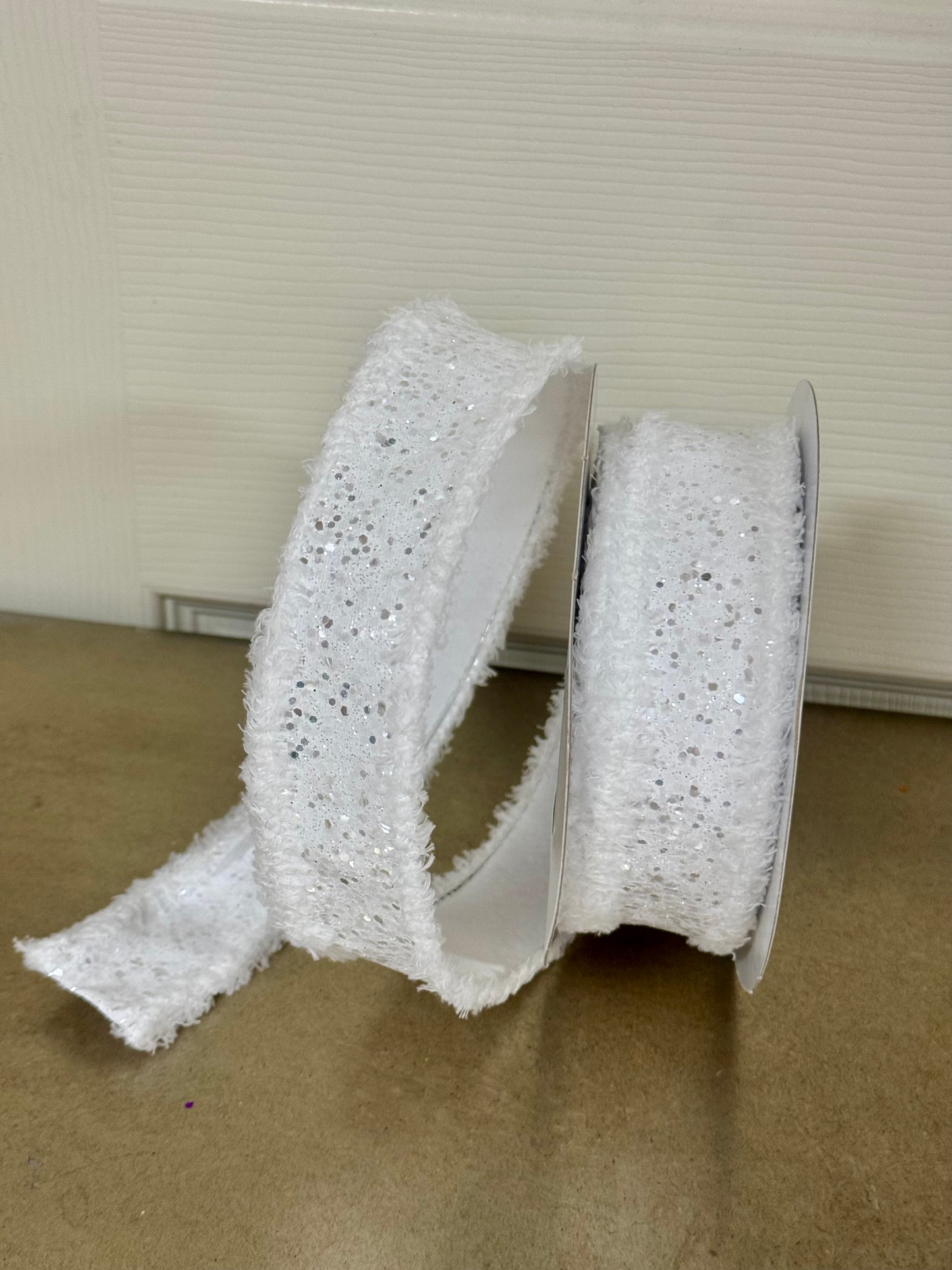 1.5 Inch By 10 Yard White Large Glitter Drift Ribbon