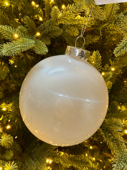 6 Inch Pearl White Lacquer Glass Look Ornament