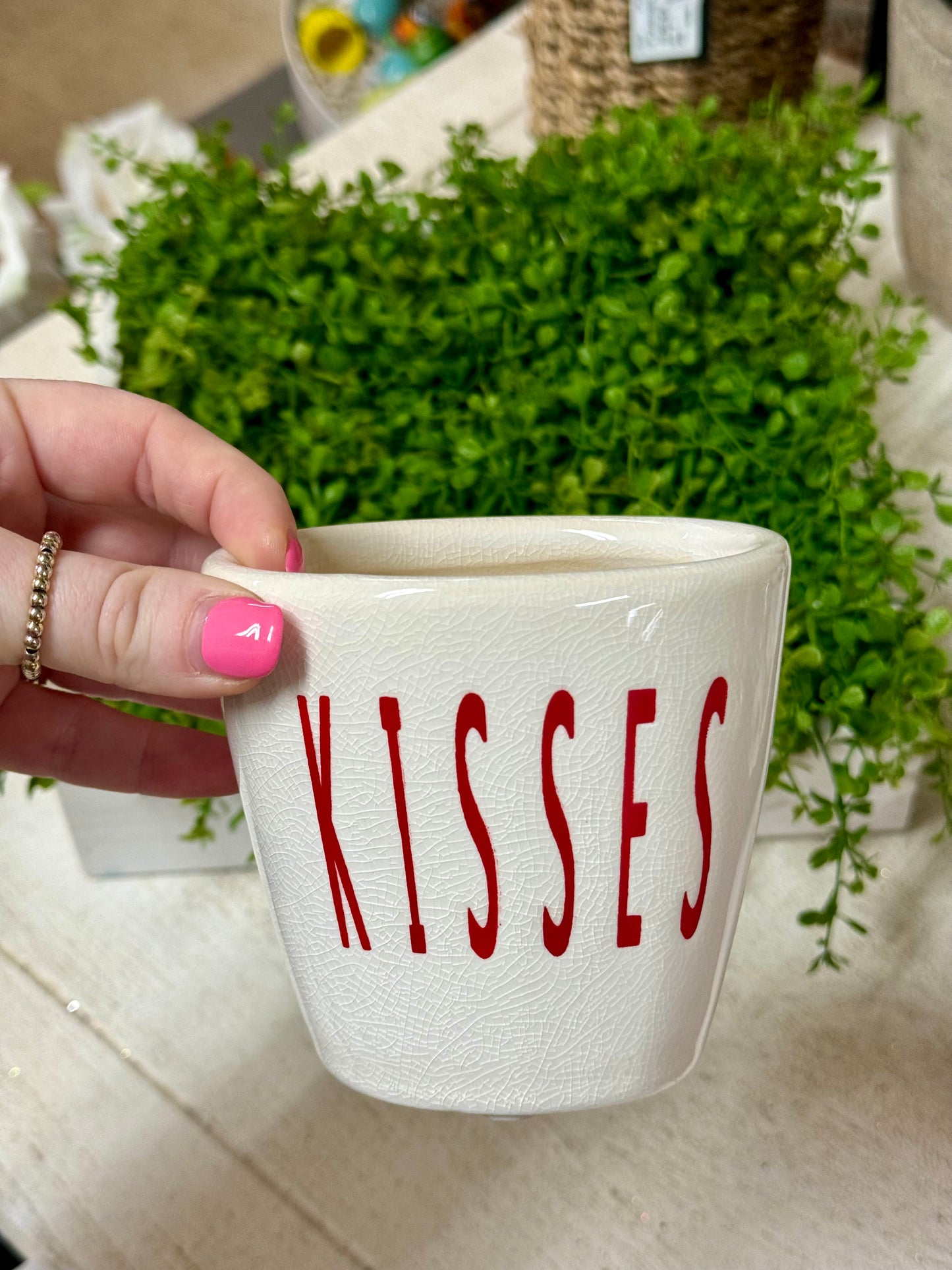 4 Inch Kisses Ceramic Vase