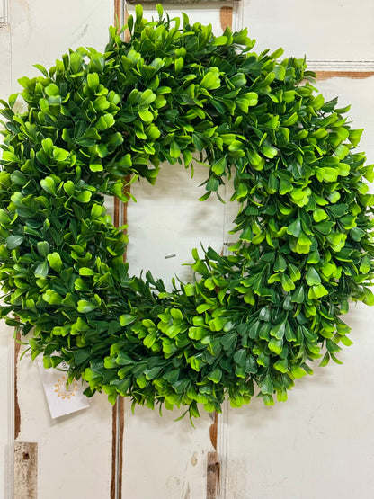 16 Inch Green Round Boxwood Wreath