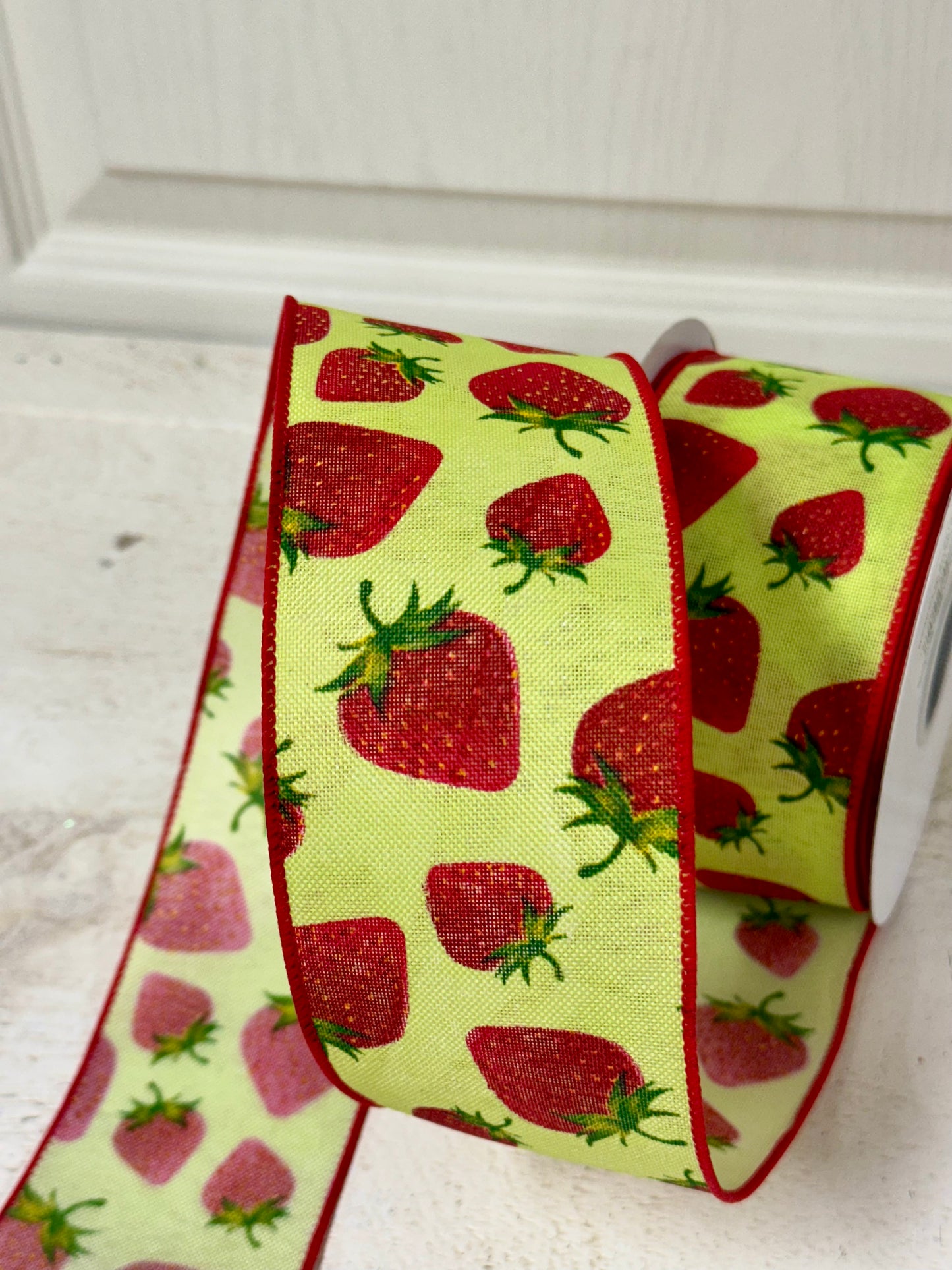 2.5 Inch By 10 Yard Red And Lime Strawberry Ribbon