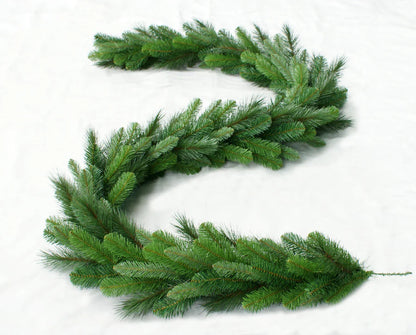 9 Foot Pre Lit Deluxe Evergreen Garland