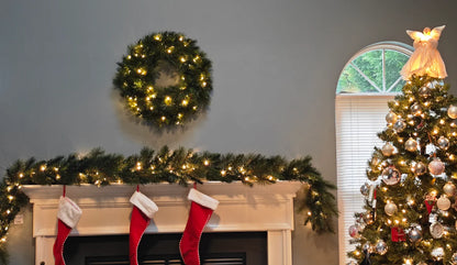 9 Foot Pre Lit Deluxe Evergreen Garland