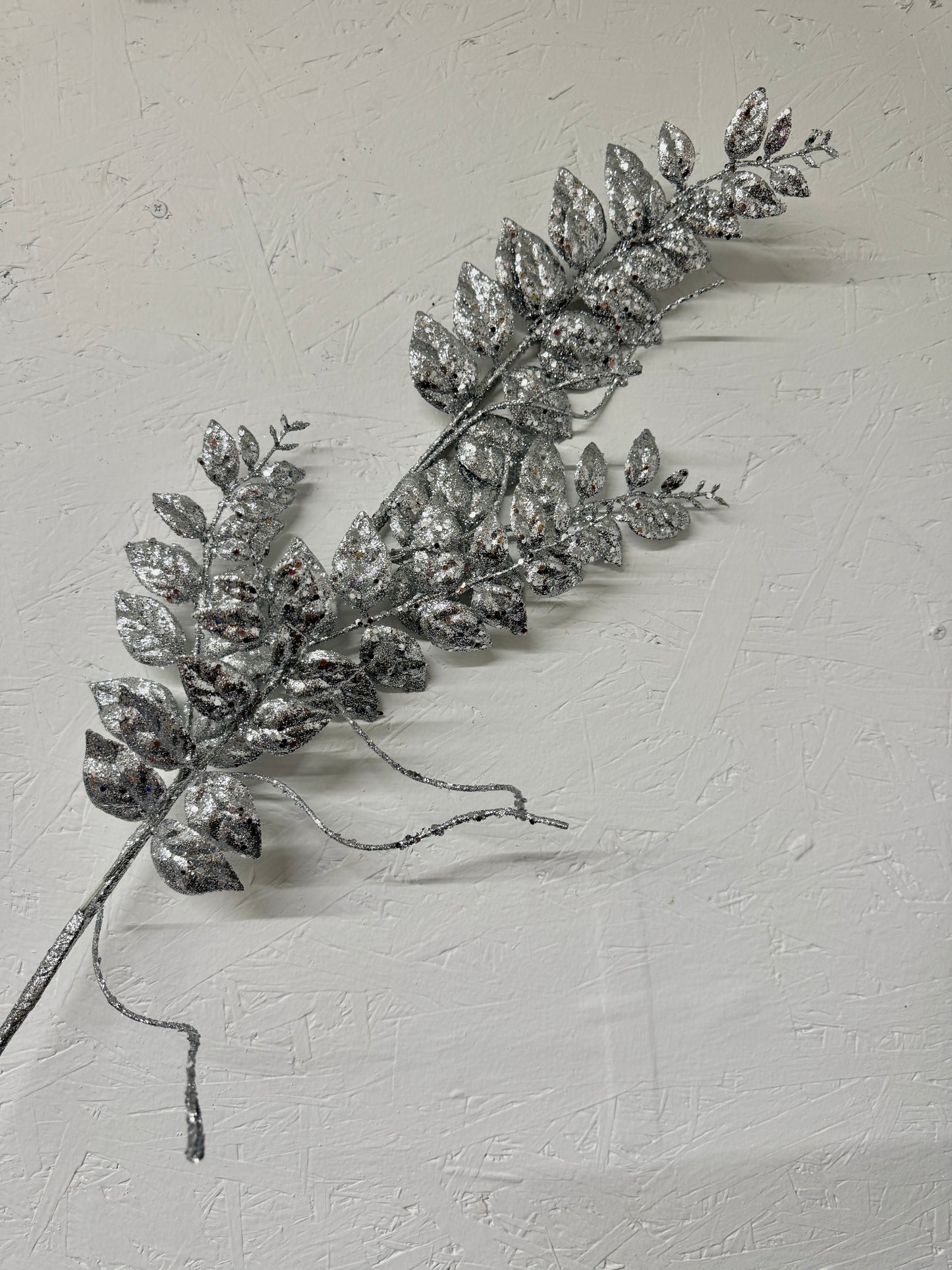 35 Inch Silver Glittered Mica Later Fern Spray