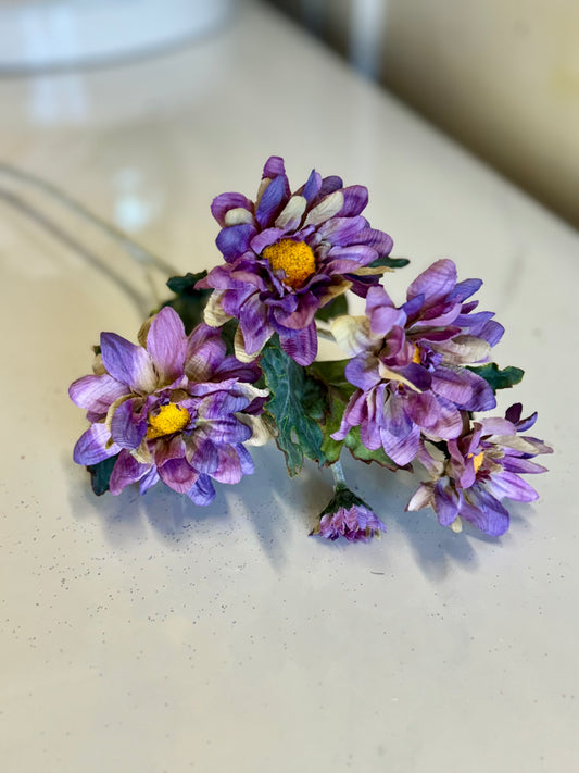24 Inch Purple Marigold Daisy Stem