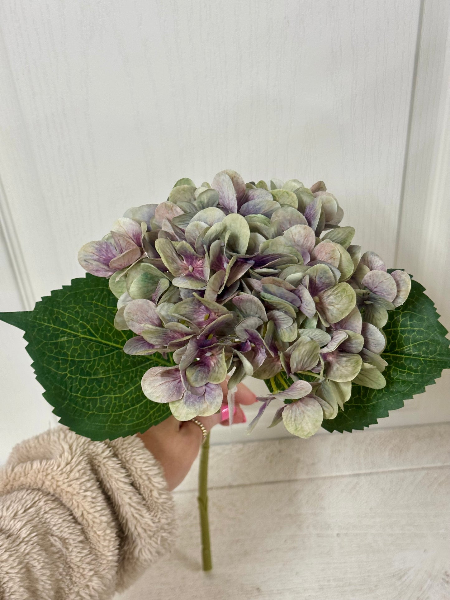 18 Inch Green And Lavender Hydrangea Stem