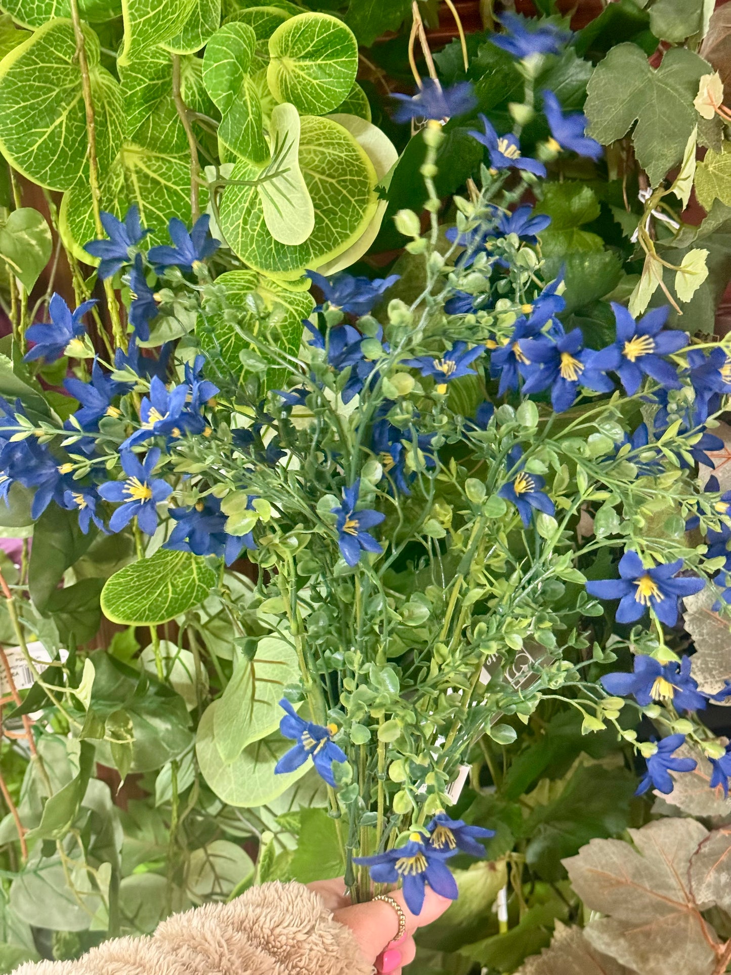 22 Inch Navy Blue Mni Flower Bush