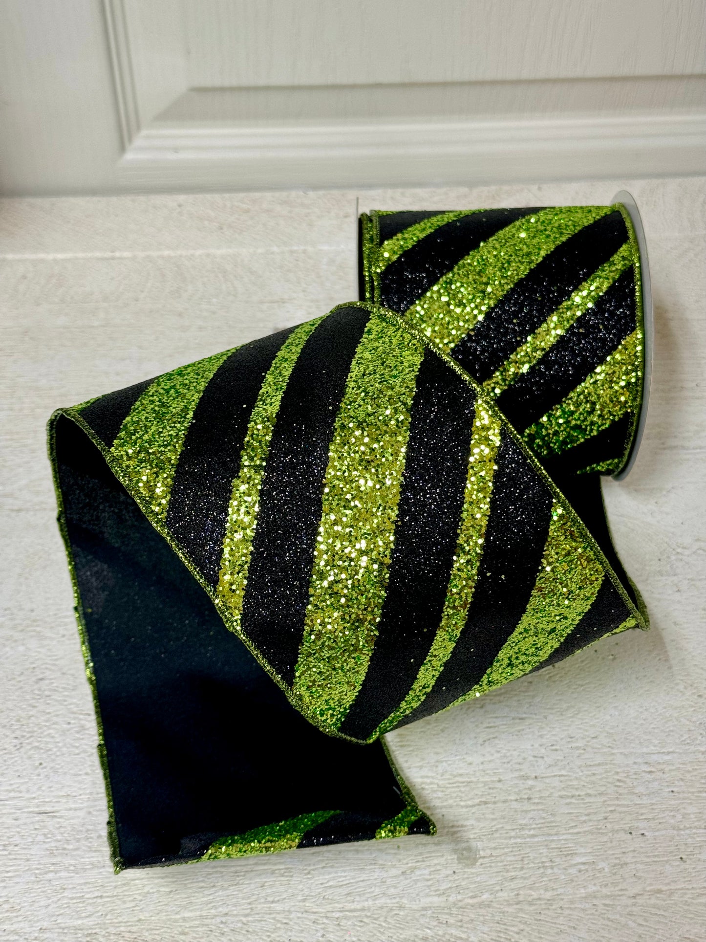 4 Inch By 10 Yard Lime Green And Black Glitter Giant Diagonal Lines Ribbon