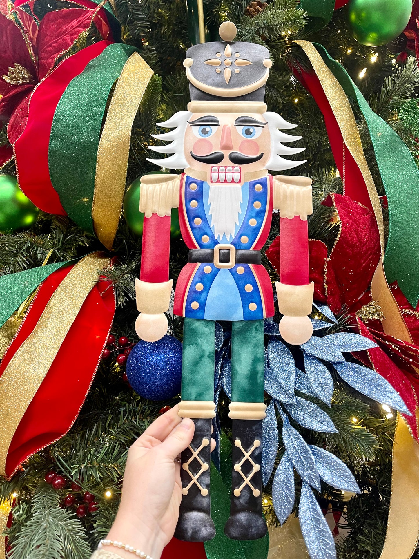 24 Inch Large Traditional Color Metal Nutcracker Sign