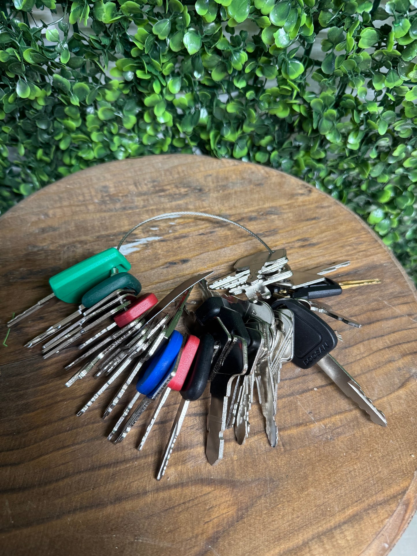 40 Universal Equipment Keys