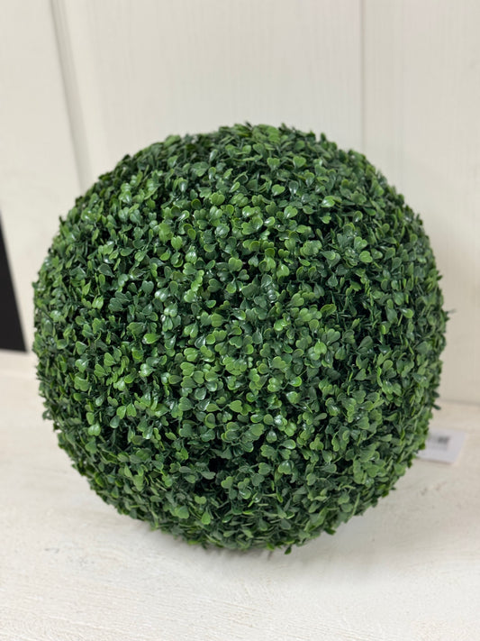 15.5 Inch Artificial Boxwood Topiary Ball