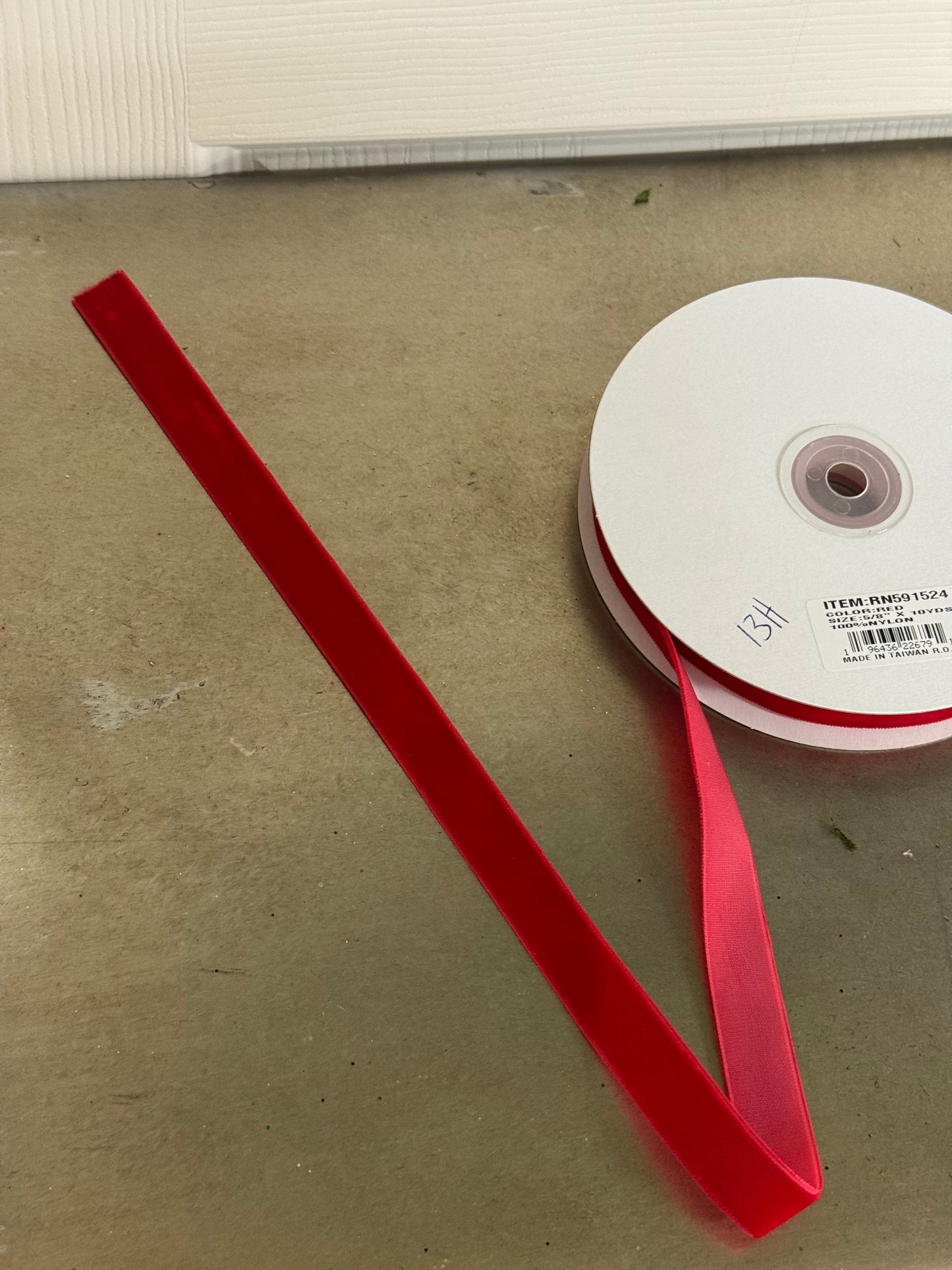 5/8 Inch By 10 Yard Red Woven Velvet Ribbon