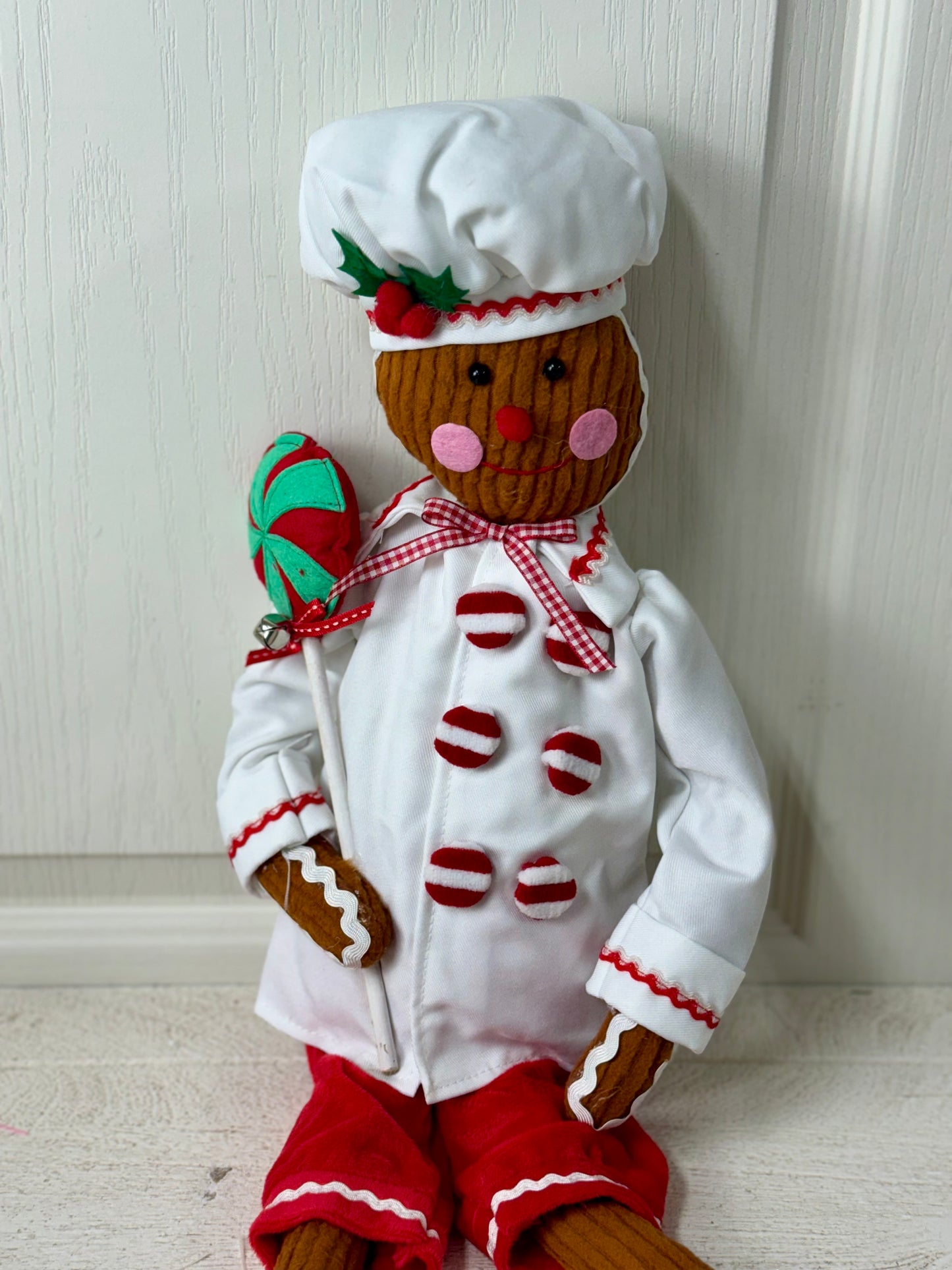 25 Inch Chef Gingerbread Holding A Lollipop