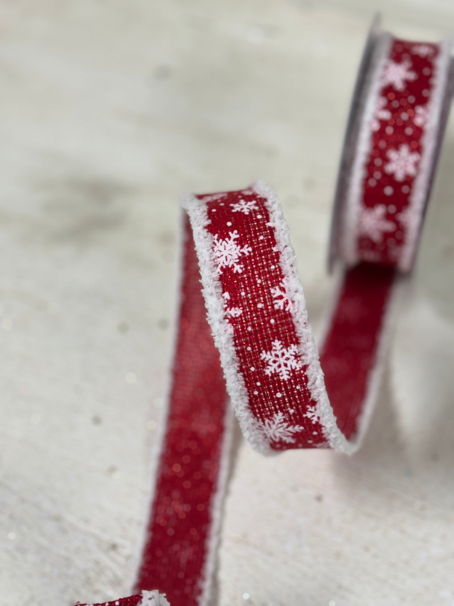 1.5 Inch By 10 Yard Red And White Snowflake With White Drift Edge Ribbon