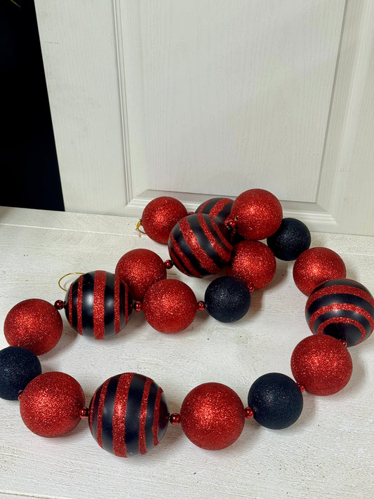 6 Foot Black And Red Glitter Ball Garland