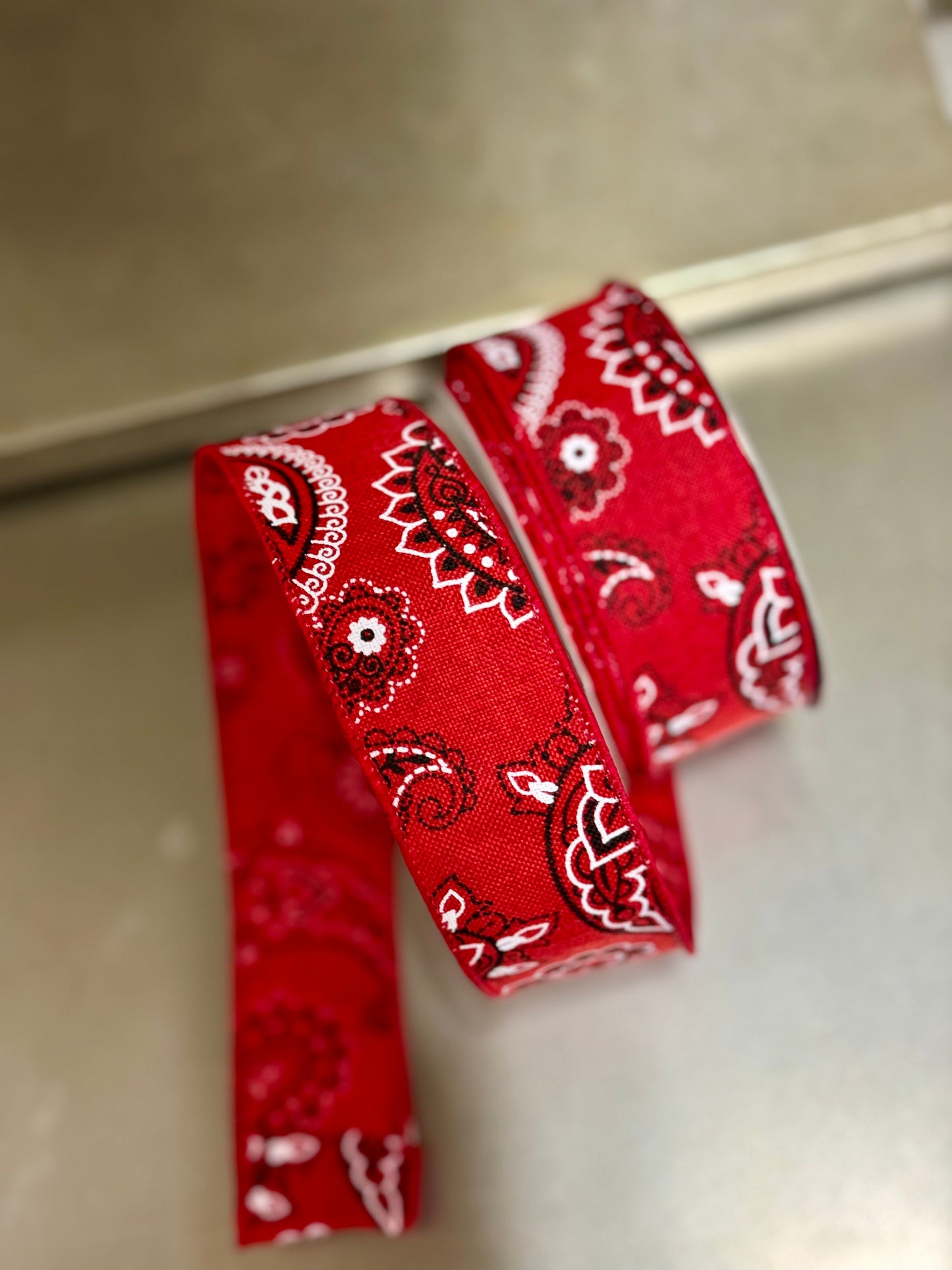 1.5 Inch By 10 Yard Red Paisley Bandana Ribbon