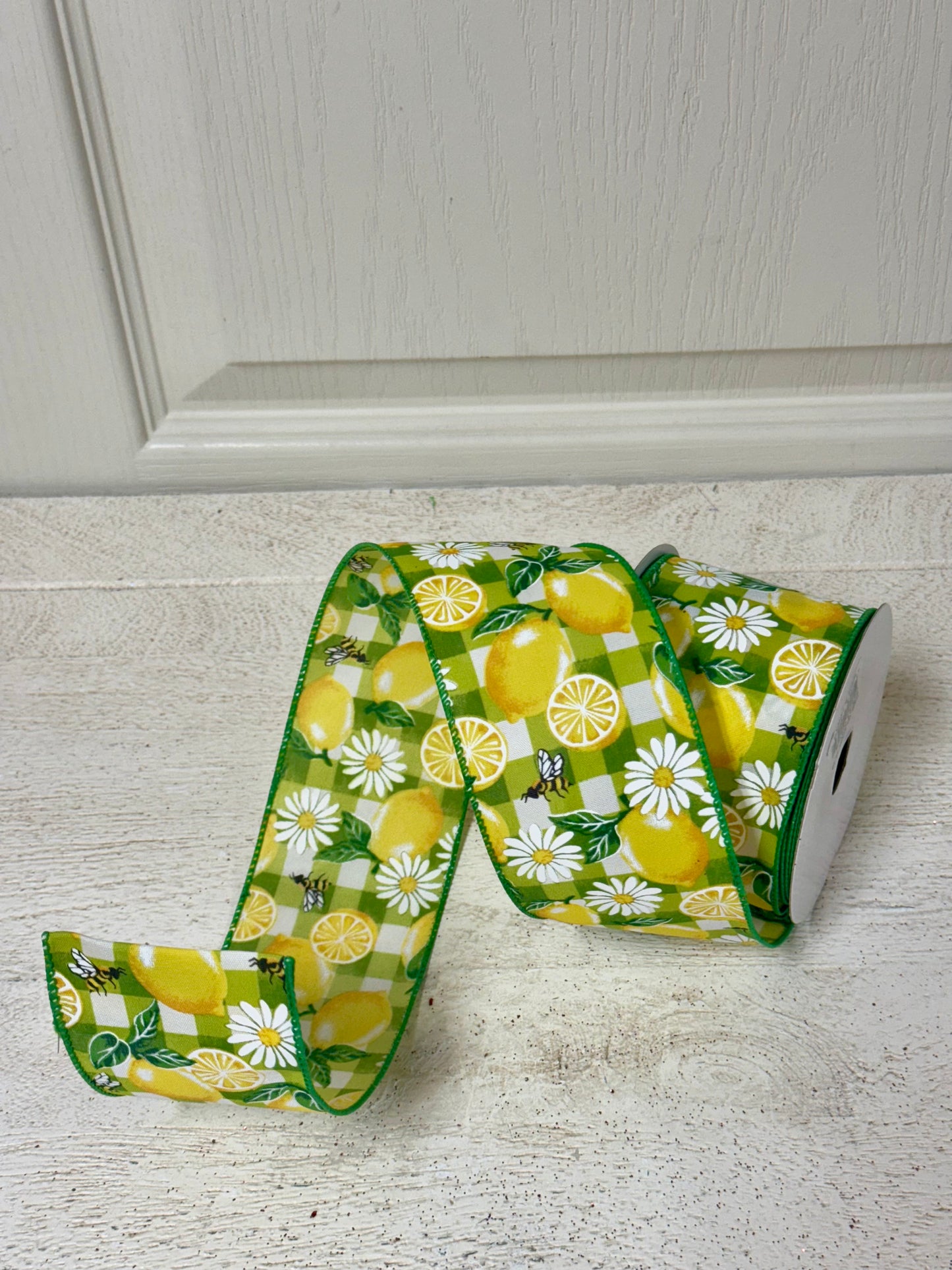 2.5 Inch By 10 Yard Green And Yellow Lemons Daisies And Bees Ribbon