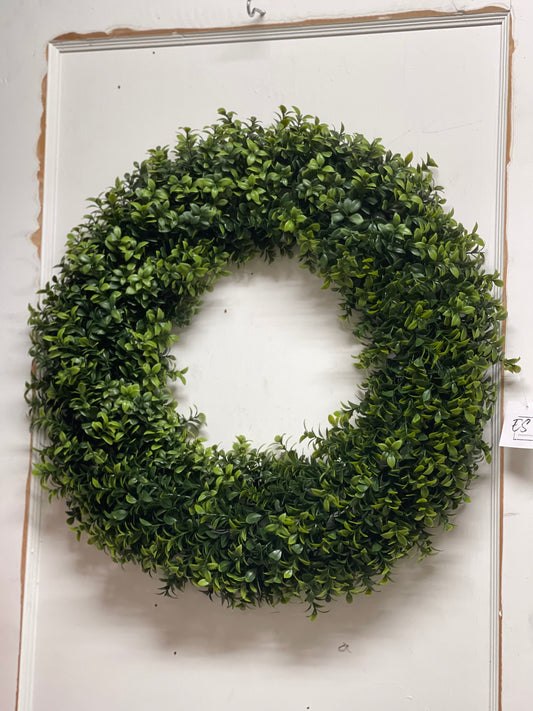 22 Inch Round Boxwood Wreath