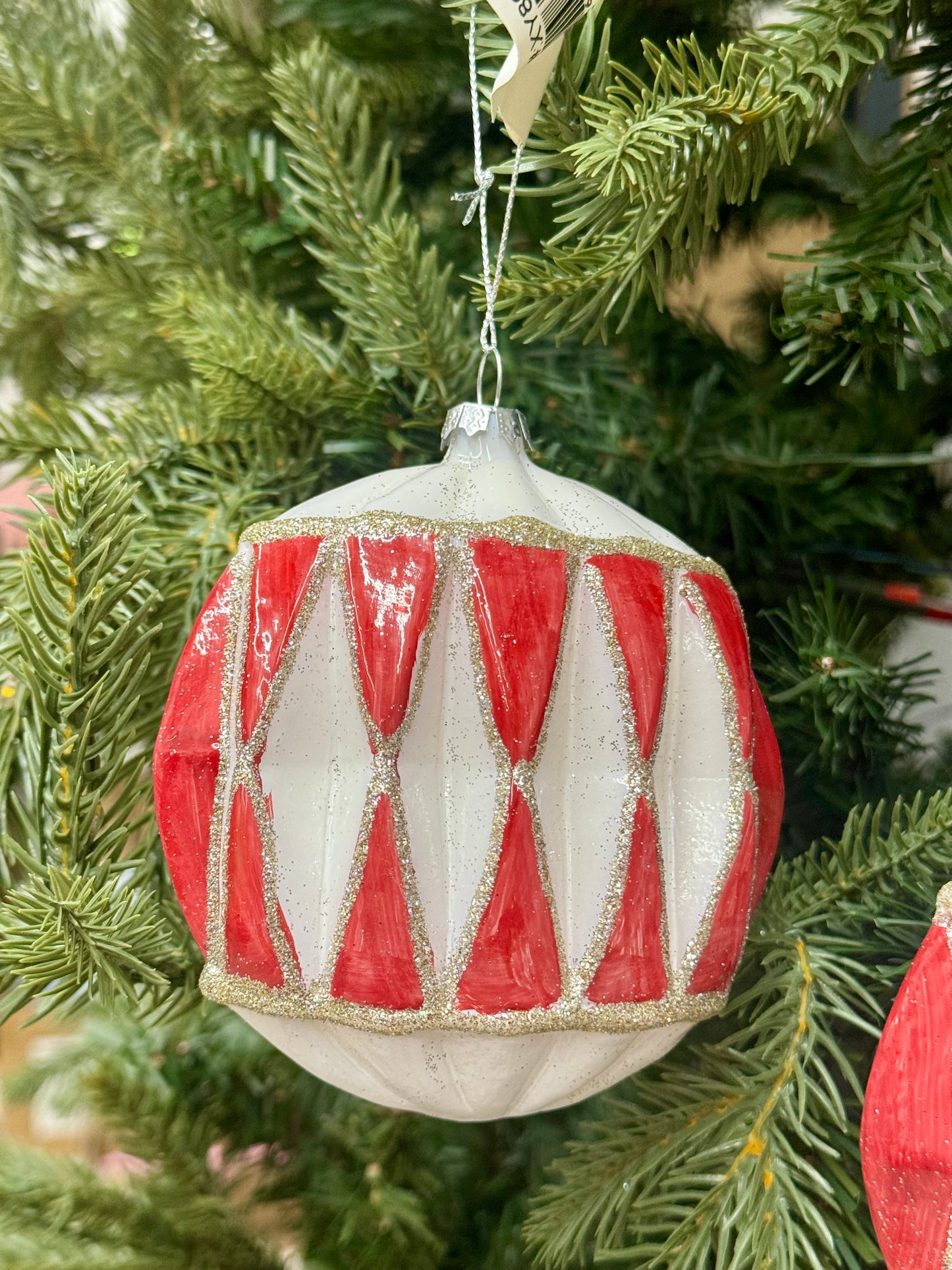 4 Inch Red And White Glass Indented Ornament Two Styles