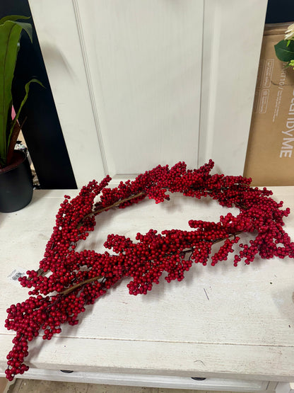 5 Foot Red Berry Garland