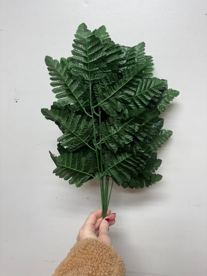 16.5 Inch Dark Green Leather Leaf Bundle