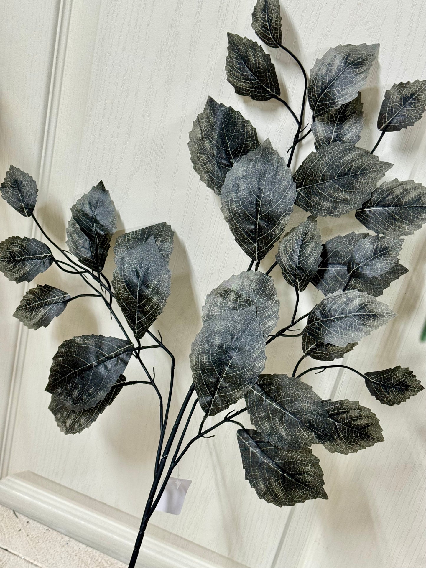 28 Inch Black Rose Leaf Spray
