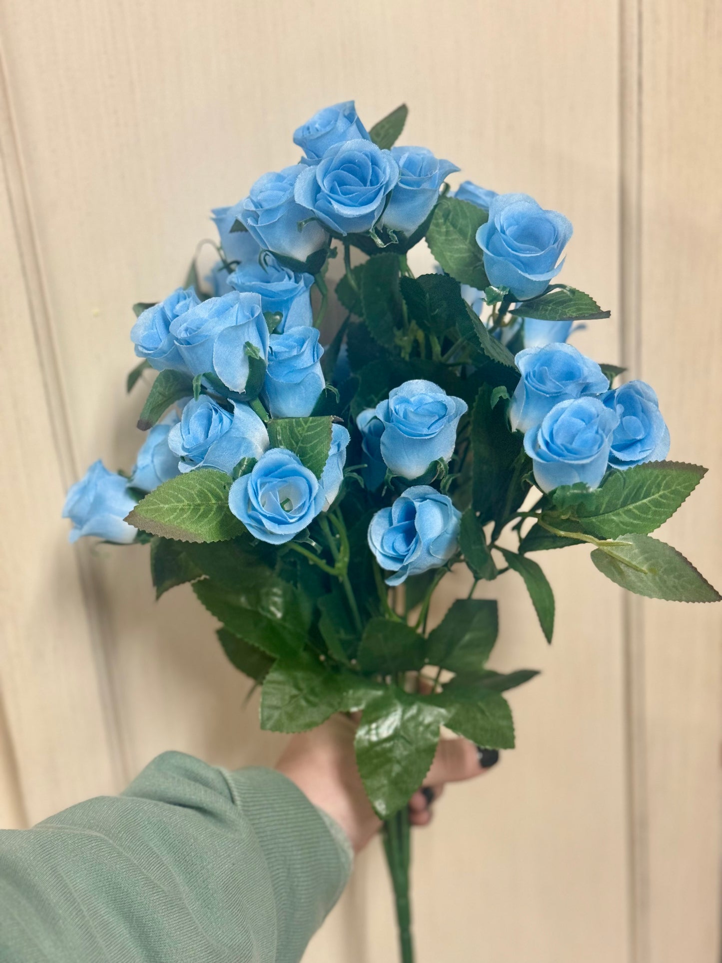 19 Inch Blue Rose Bud Bush