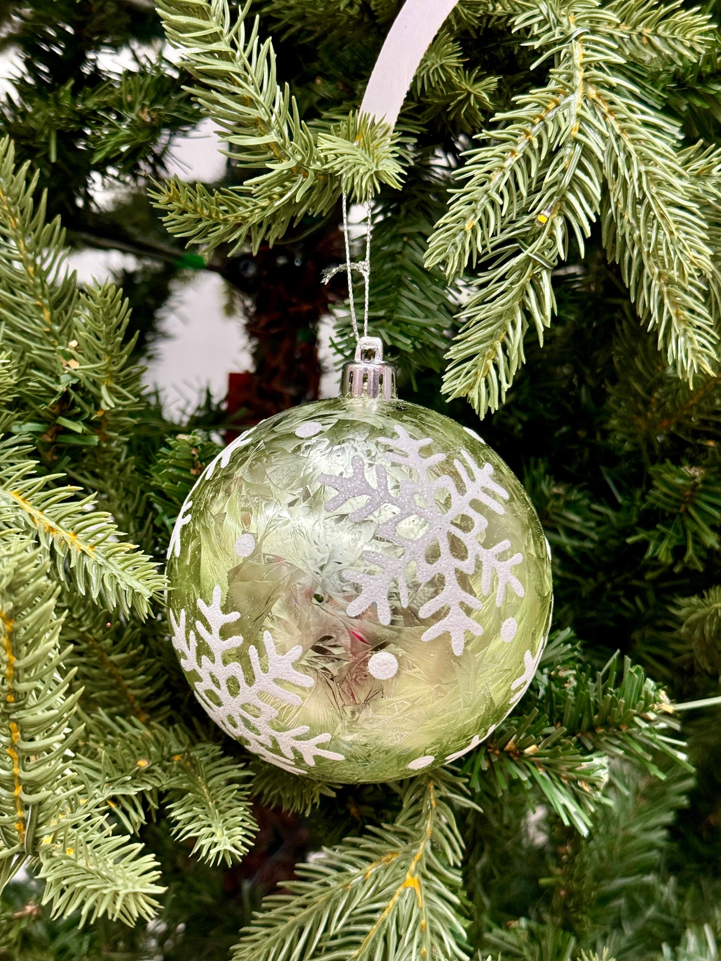 4 Inch Snowflake Feather Green Ornament Ball