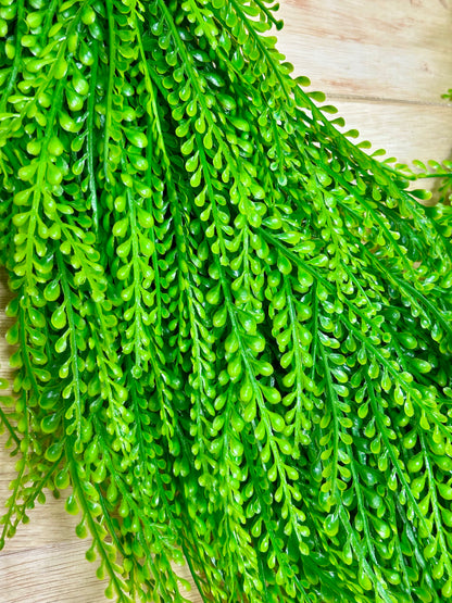 26 Inch Green Bead Grass Oval Wreath