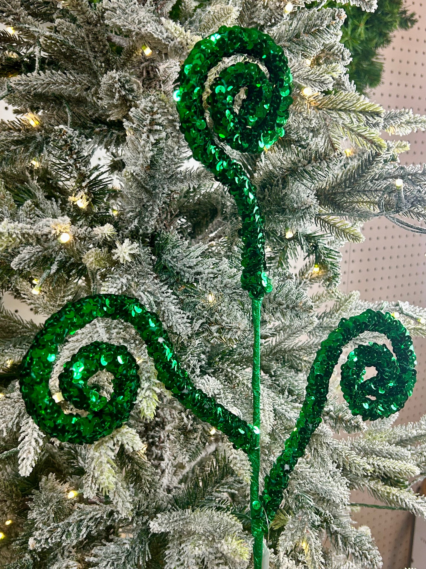 27 Inch Emerald Green Sequin Coil Spray