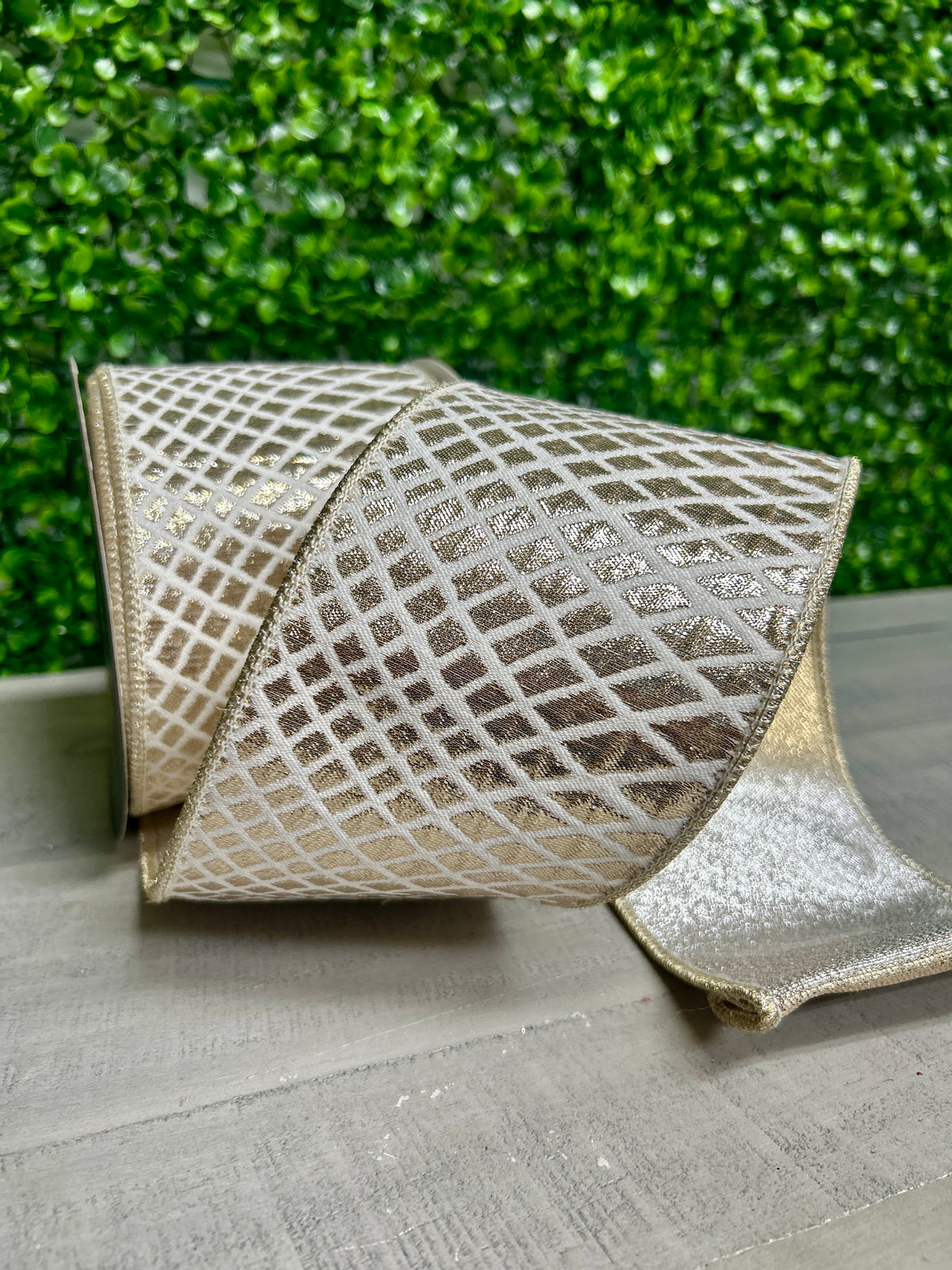 John Mark 4 Inch By 10 Yard Ivory And Platinum Net Pattern Double Fused Backing Ribbon
