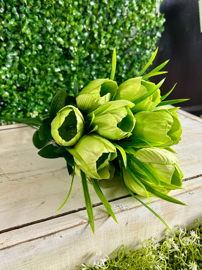 19 Inch Green Tulip Bush