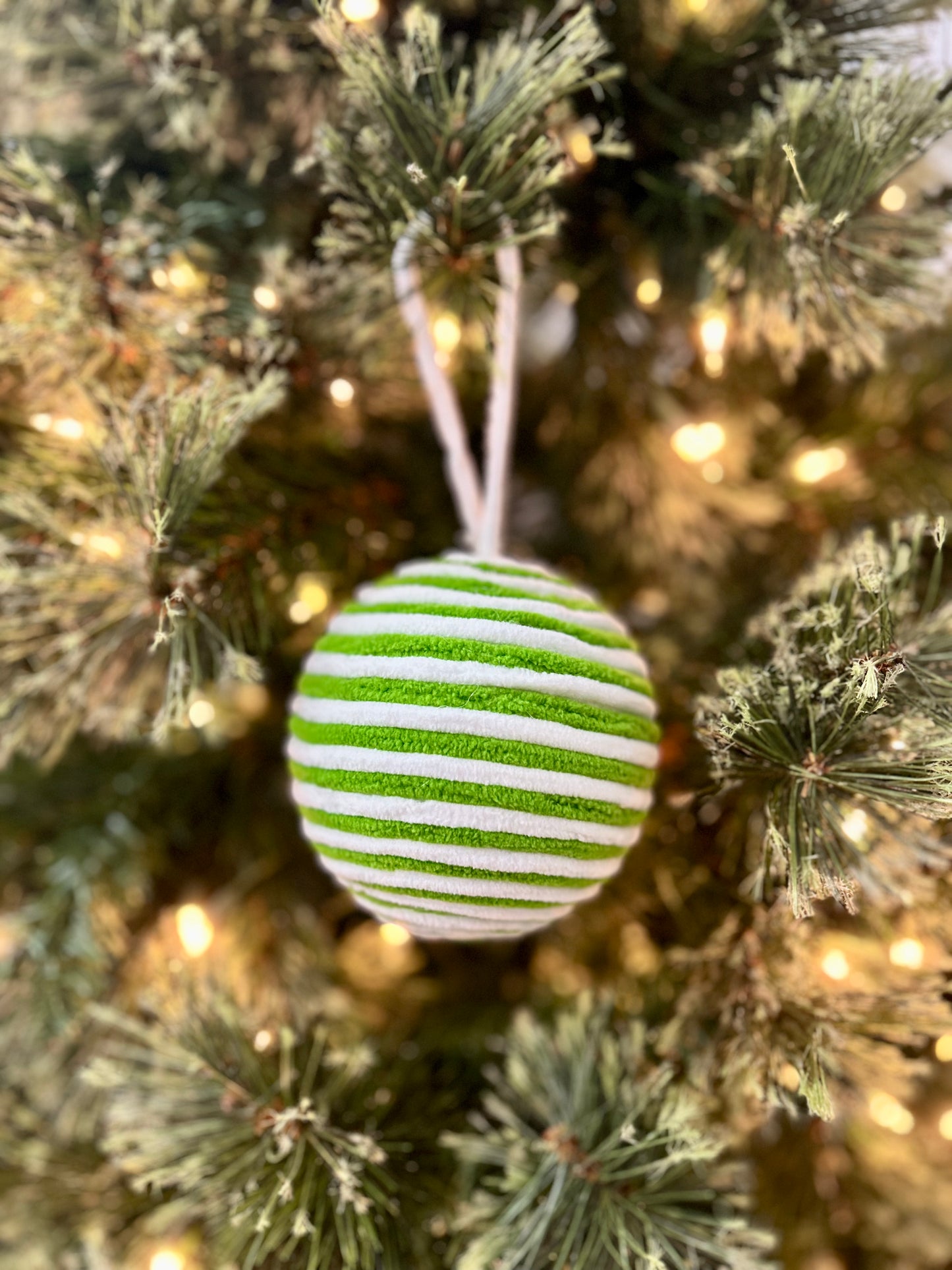 4.5 Inch Chenille Ball Ornament Green And White