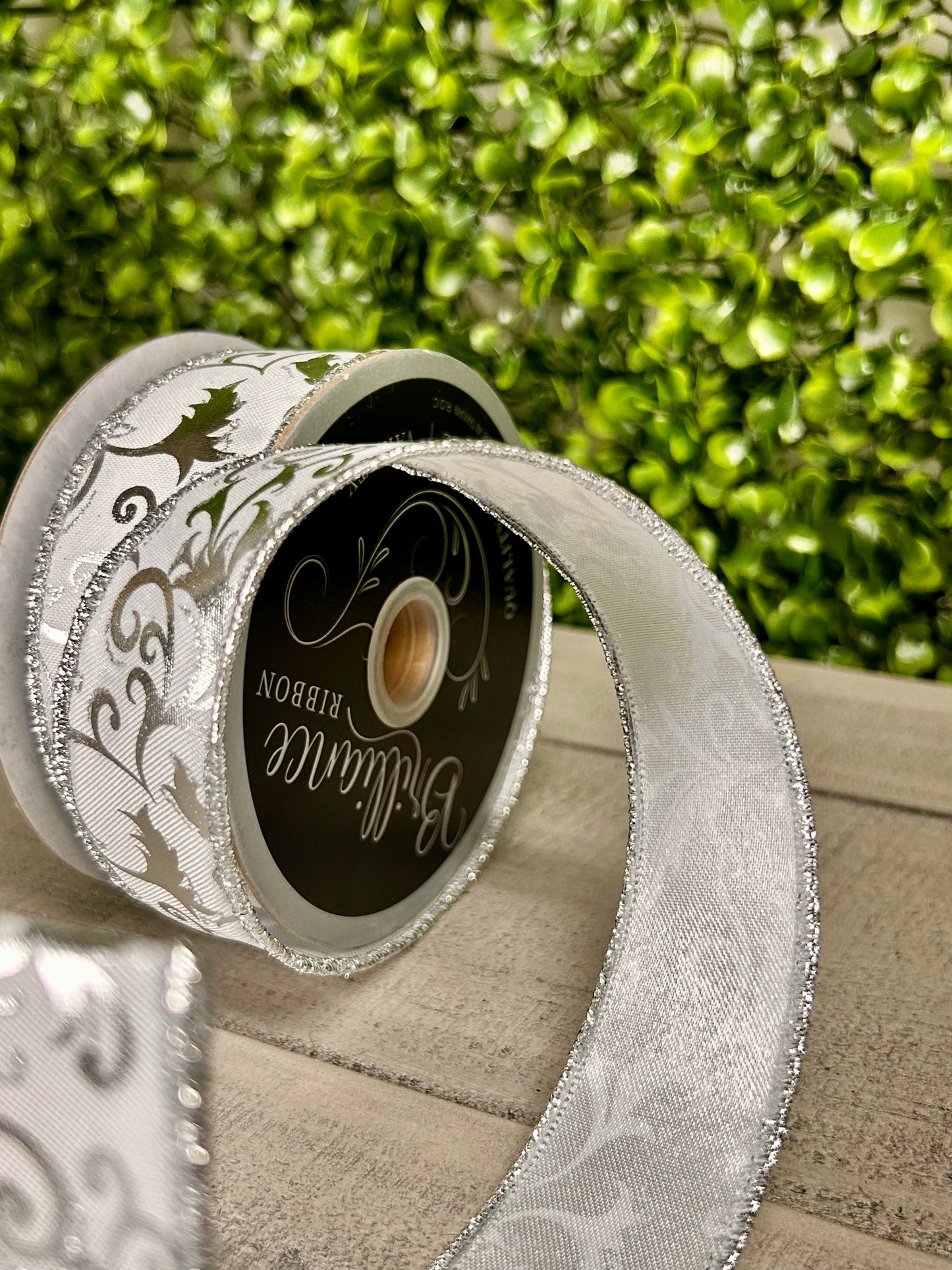 1.5 Inch By 10 Yard White And Silver Metallic Foil Swirl Leaf Ribbon