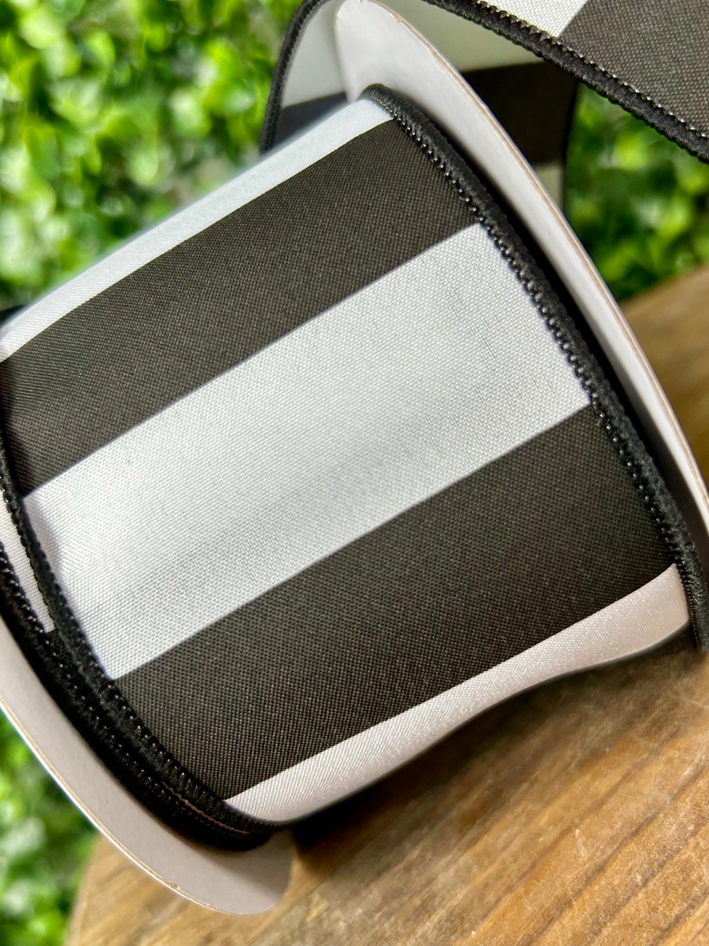 2.5 Inch By 10 Yard Black And White Wide Stripe Ribbon