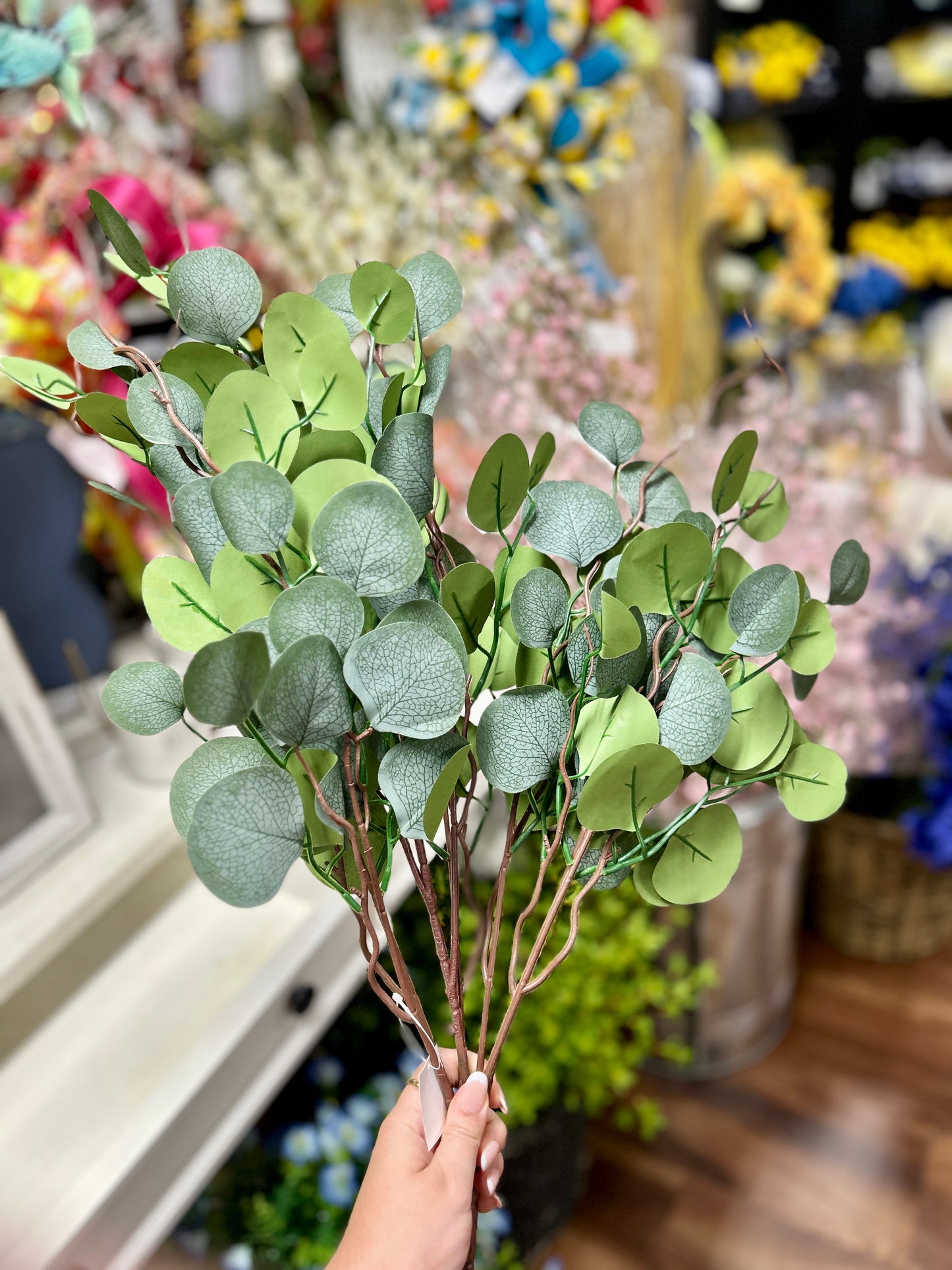 29.5 Inch Green Eucalptus Leaf Bush