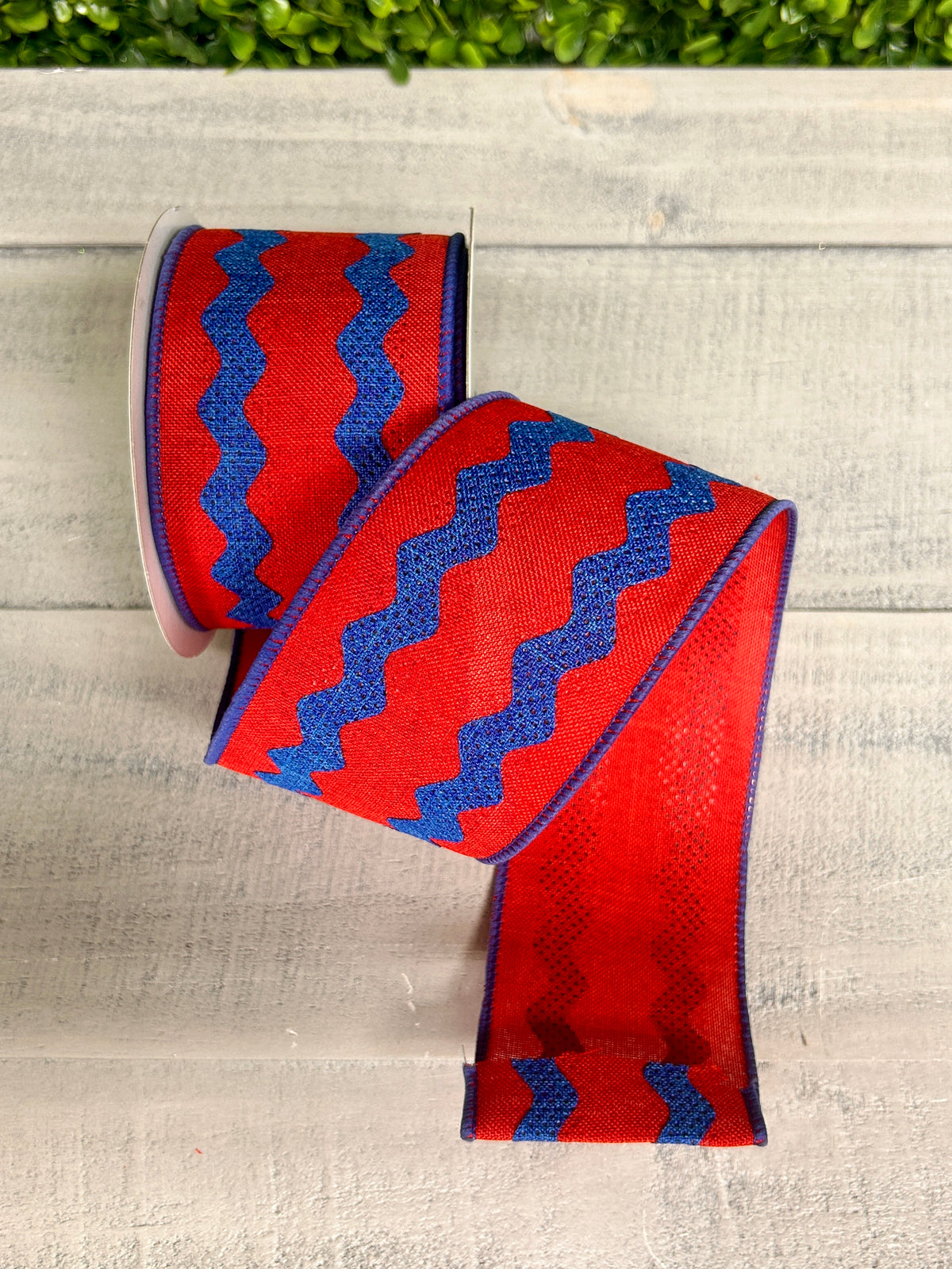 2.5 Inch By 10 Yard Red And Royal Blue Ric Rac Ribbon