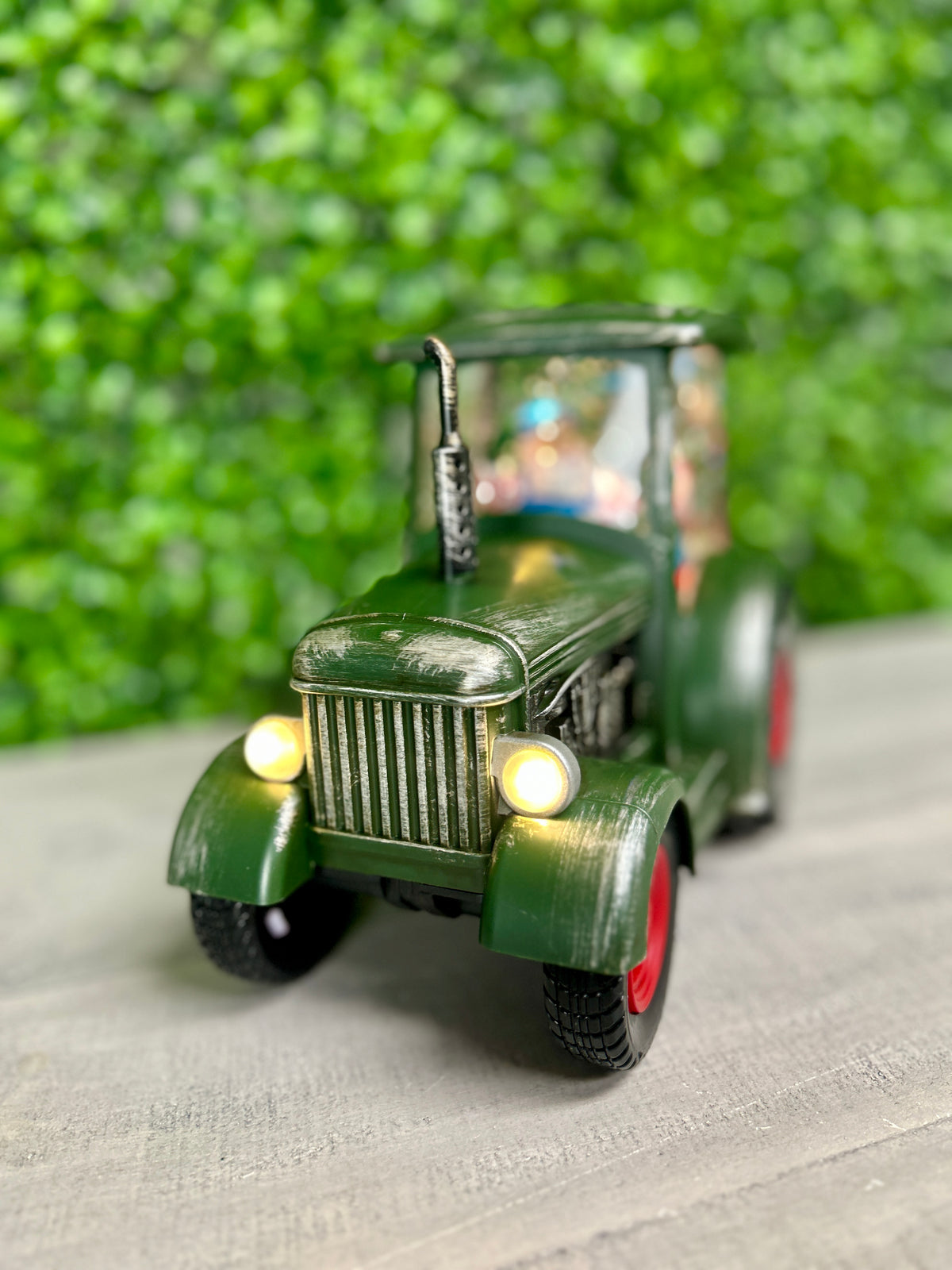 8.75 Inch Lighted Spinning Water Globe Tractor With Holiday Scene And Timer
