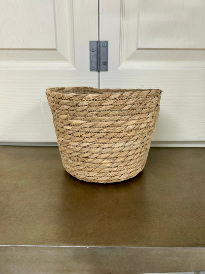 8 Inch Diameter By 6 Inch Height Woven Grass Planter