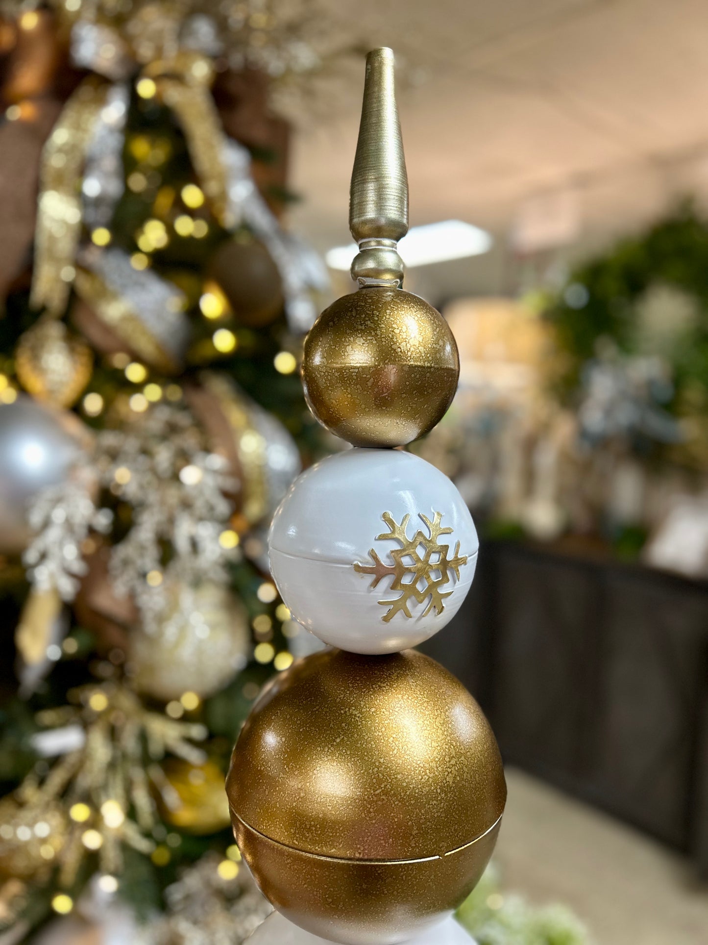 Large Metal Gold And White Snowflake Topiary Stand