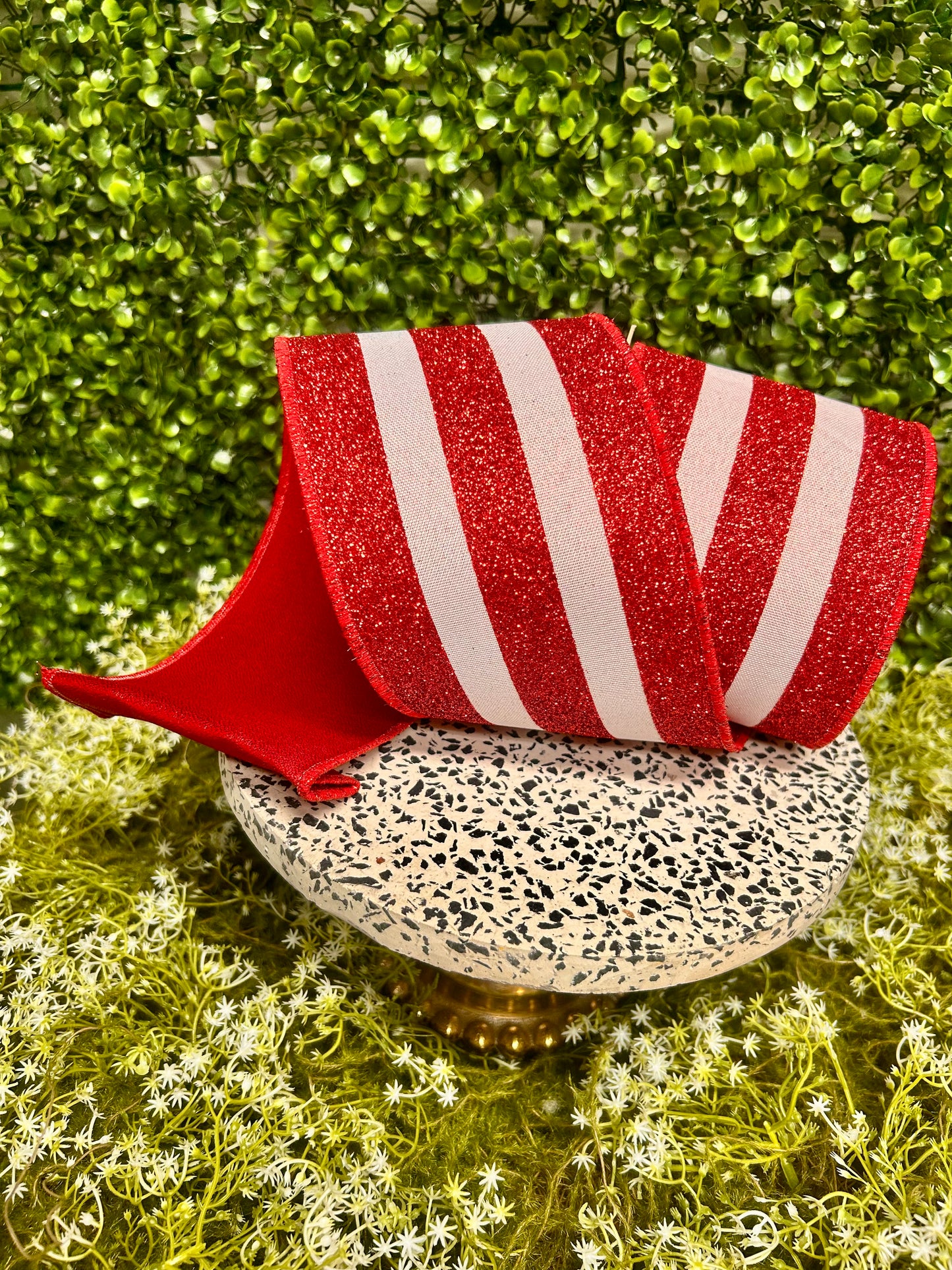 4 Inch By 10 Yard Red And White Vertical Glitter Stripe Fused Ribbon