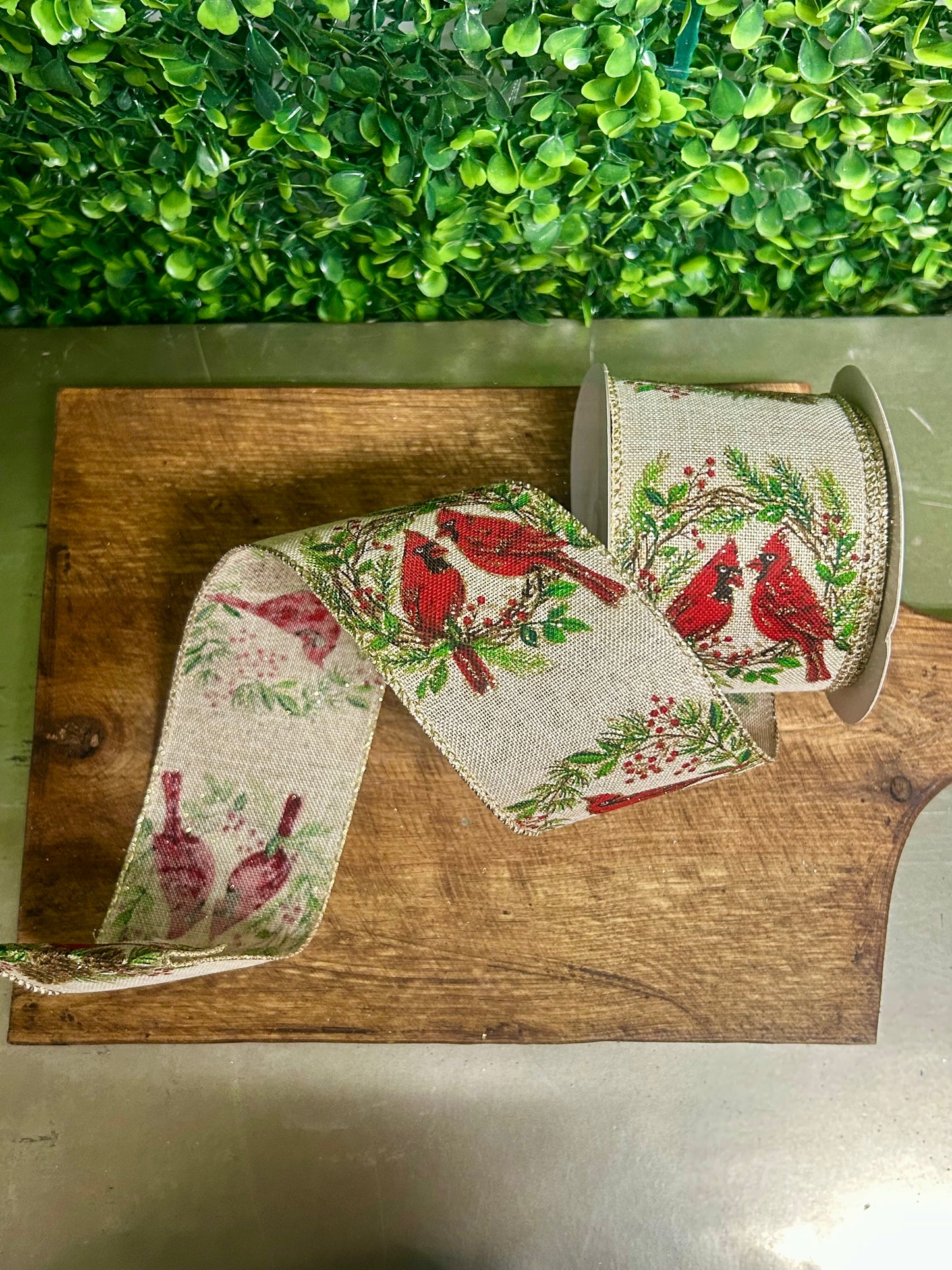 2.5 Inch By 10 Yard Cardinals In A Wreath Ribbon