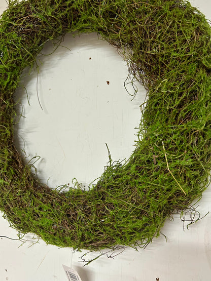 16 Inch Moss And Vine Wreath