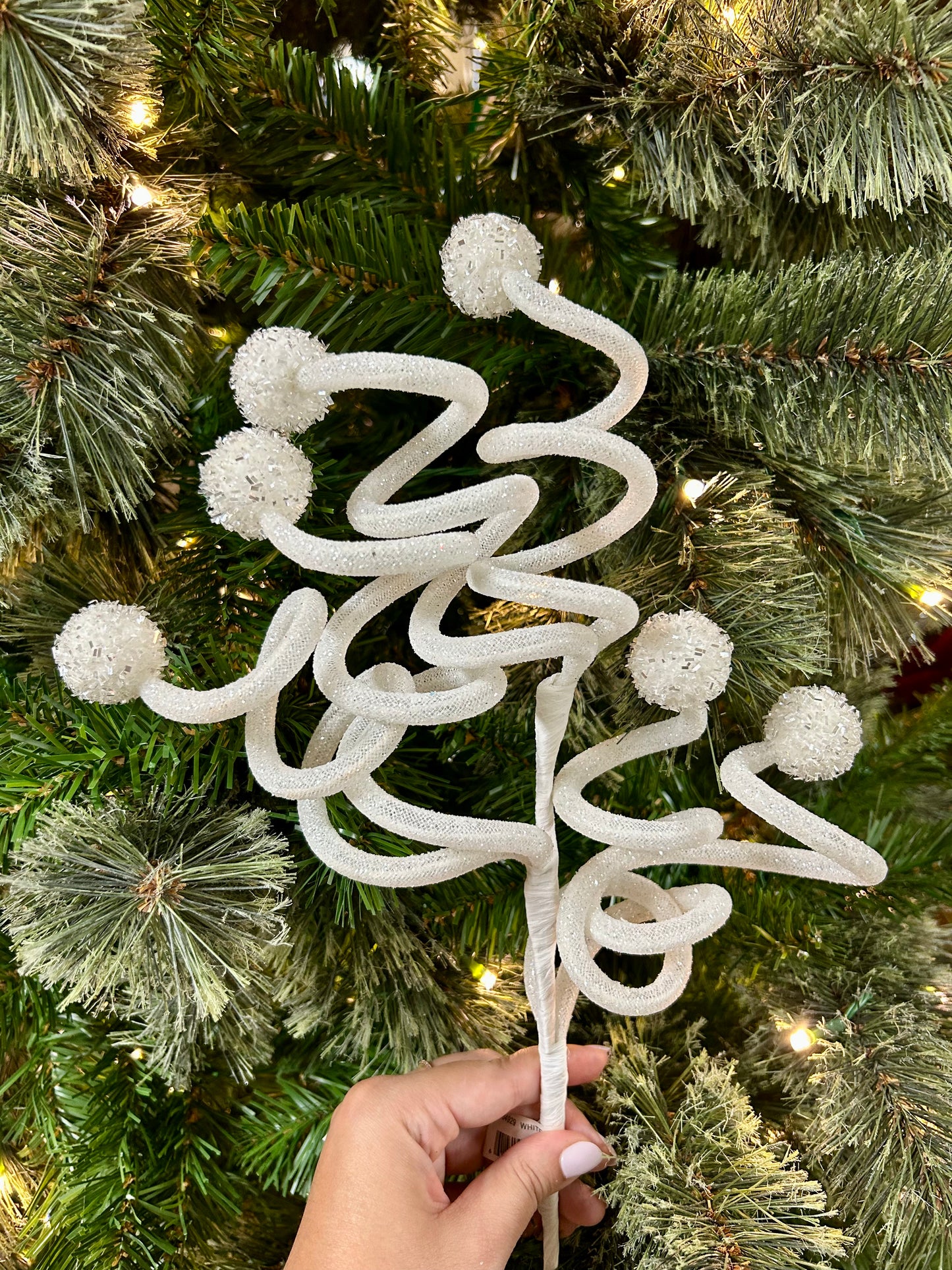 26 Inch White Glitter Curly Ball Spray