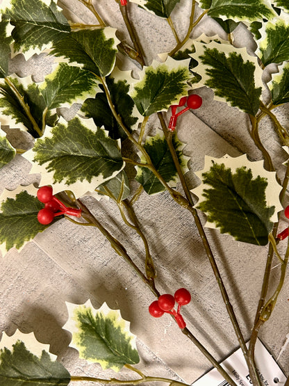27.5 Inch Green Holly Bush