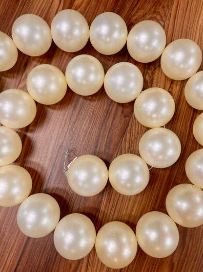 6 Foot Ivory Medium Pearl Garland