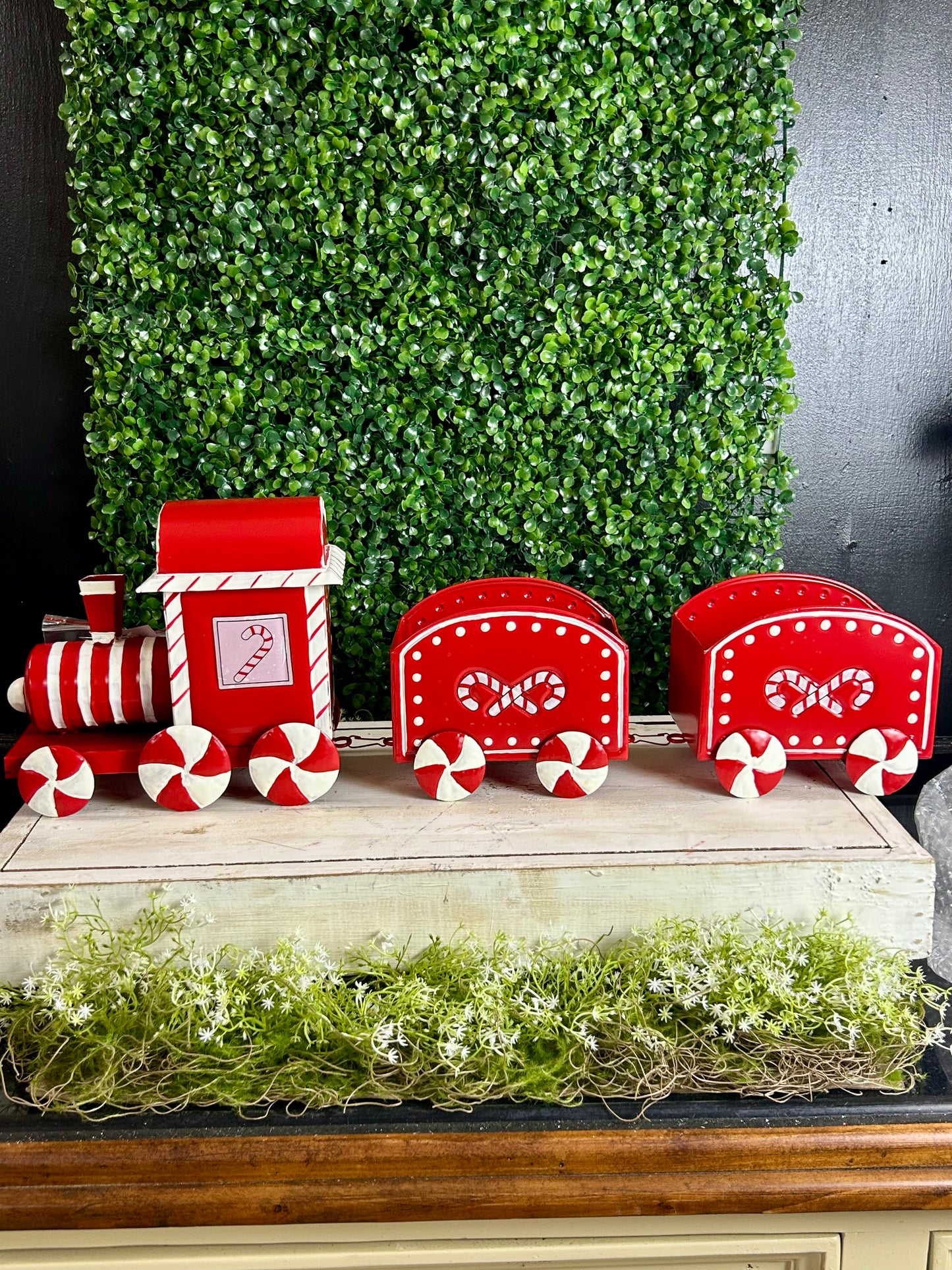 26.1 Inch Metal Holiday Candy Design Train