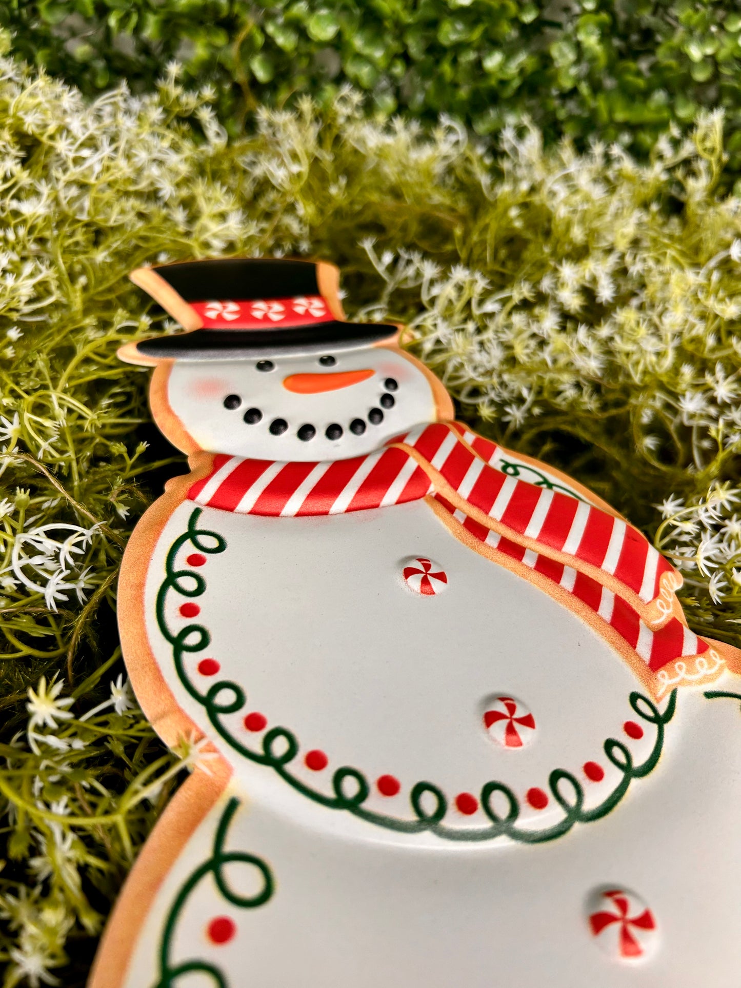 12 Inch Snowman Cookie With Stripe Scarf Metal Sign