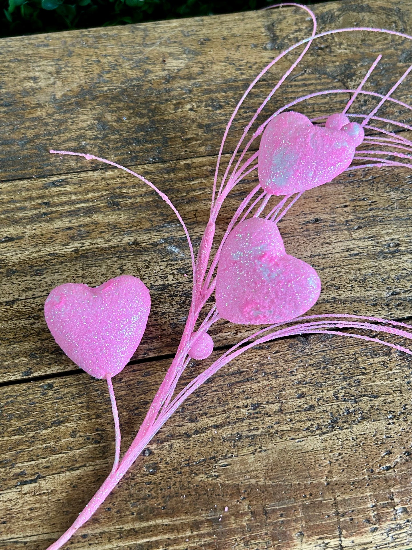13 Inch Pink Glitter Heart Spray
